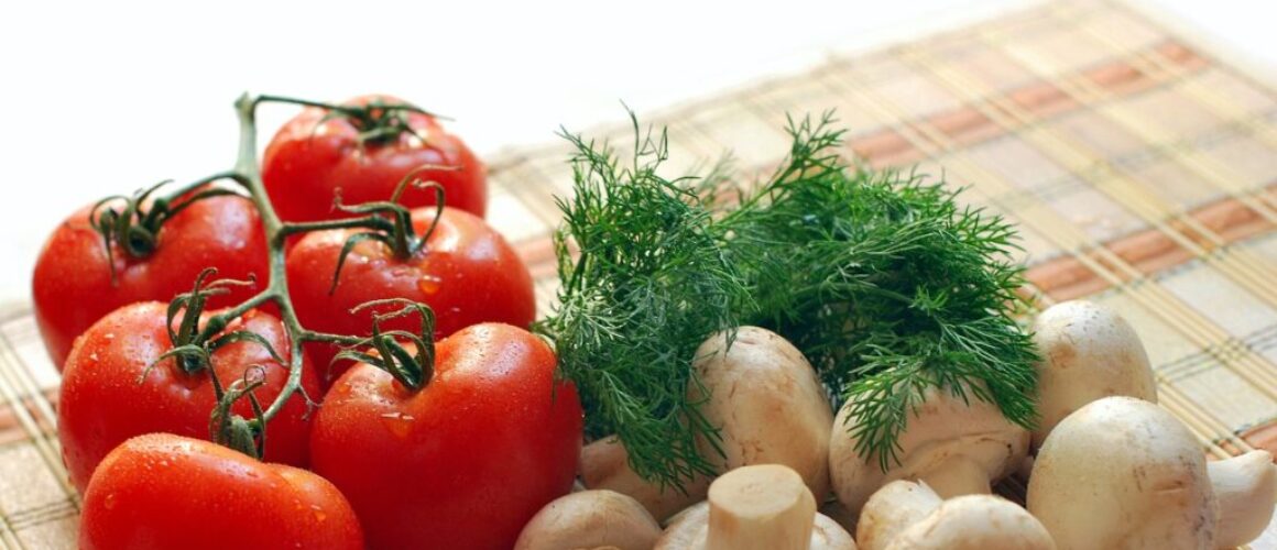 mushrooms tomatoes parsley 1351561