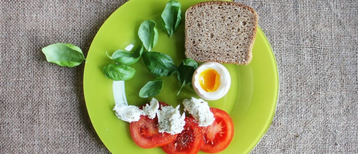 Nauka poprzez zabawę – poznawanie nowych produktów, smaków i zapachów