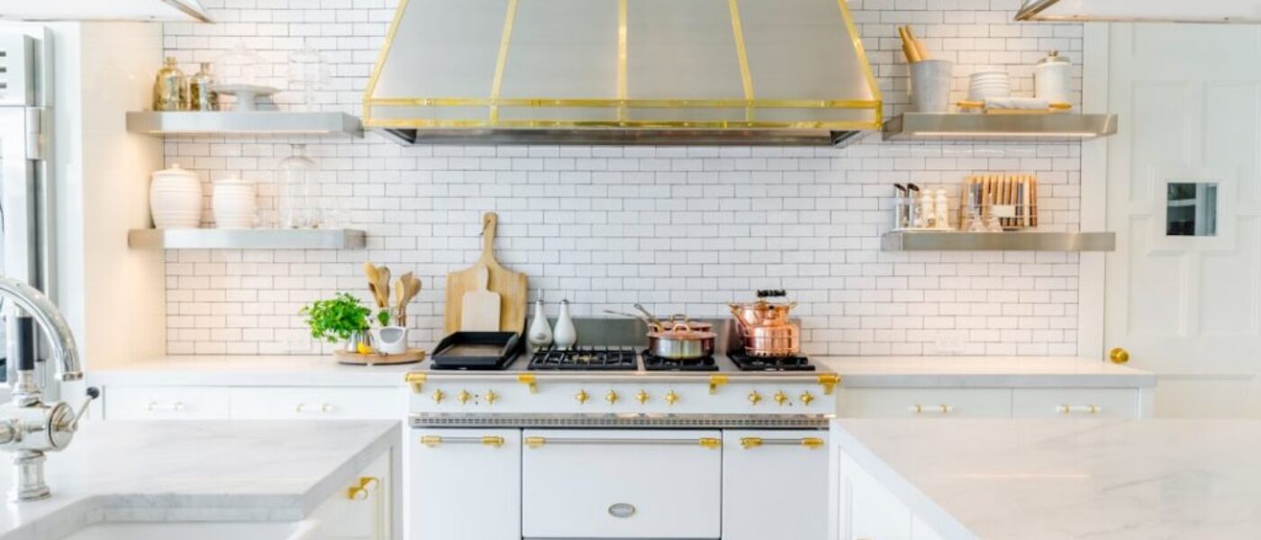 Jak urządzić kuchnię dla dziecka - bezpieczeństwo i funkcjonalność